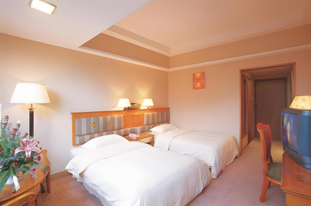 Wings Hotel Guangzhou Exterior photo